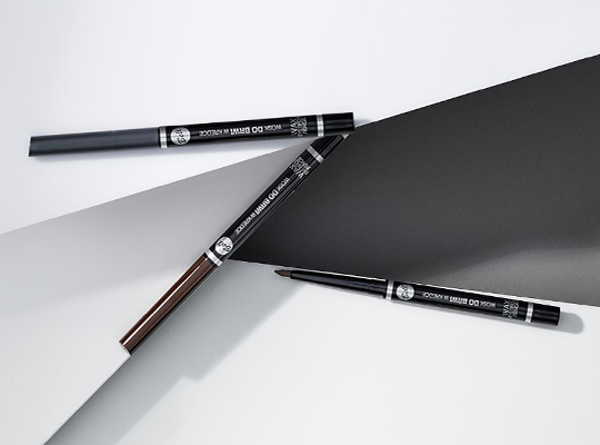 Bell-Wax-Eyebrow-Pencil-Wosk-do-Brwi-w-Kredce-doskonale-określający-kształt-brwi