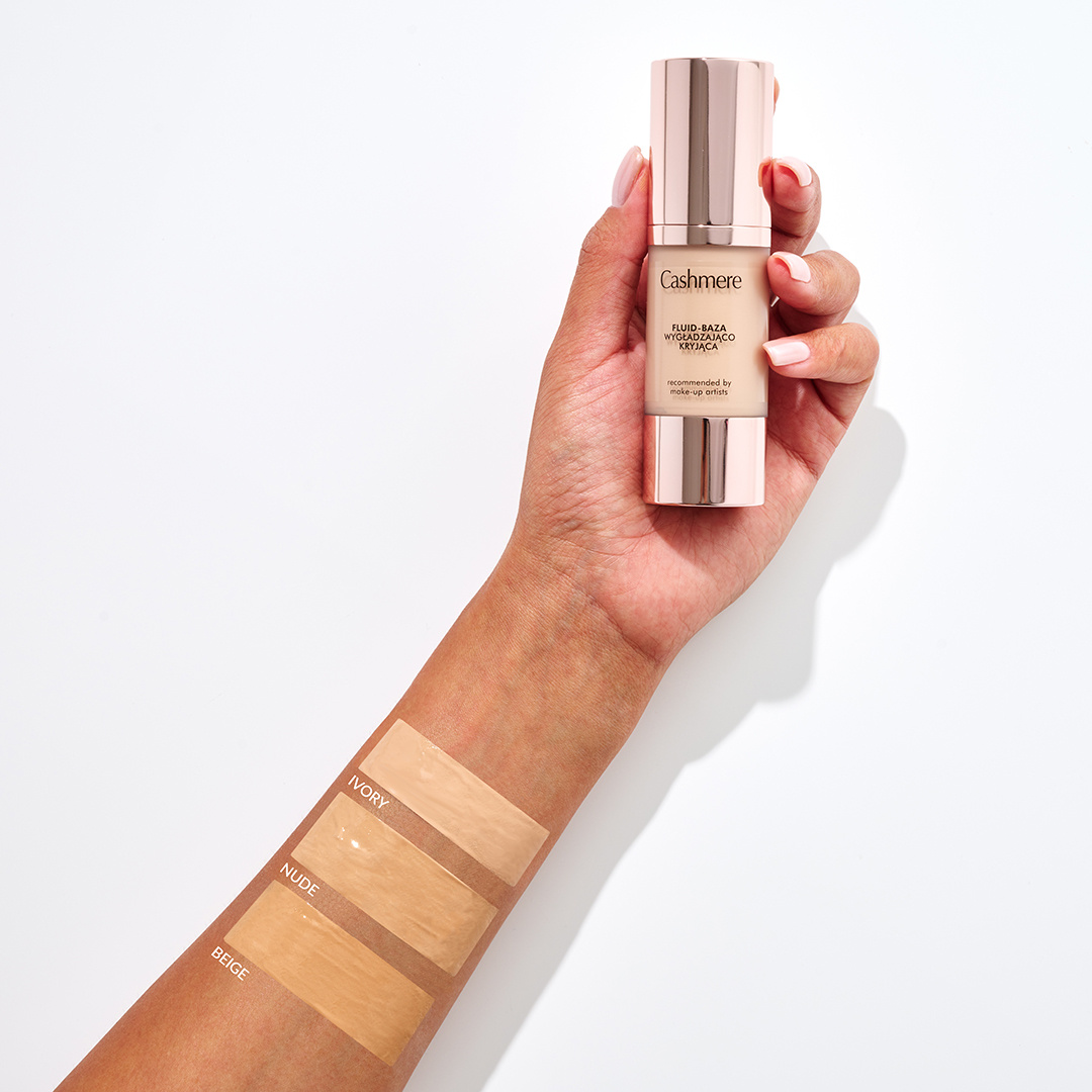 Wygładzająco-Kryjący-Fluid-Dax-Cashmere-z-natychmiastowym-efektem-nawilżenia