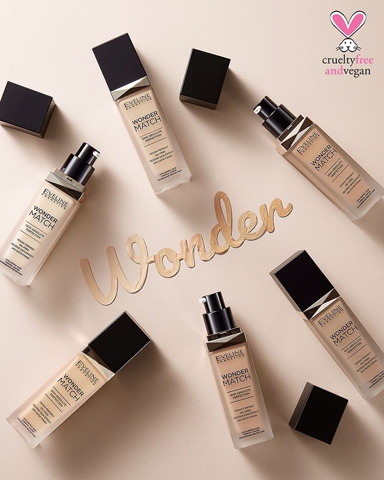 podkład-eveline-wonder-match-lekka-formuła-i-rozświetlający-wygląd