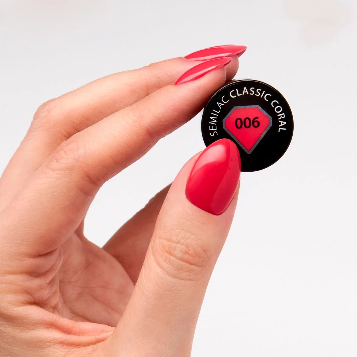 Koralowy lakier hybrydowy Semilac Hottie 006 Classic Coral - obrazek 3