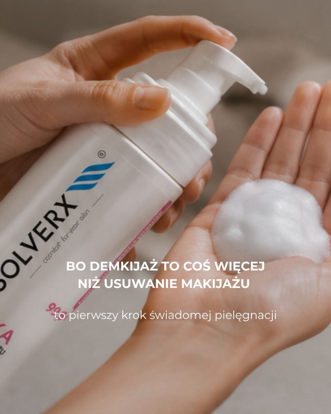 pianka do demakijażu twarzy i oczu na co dzień