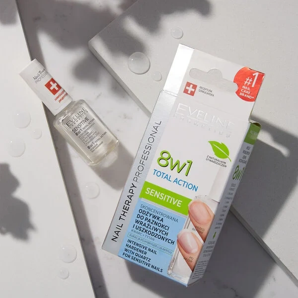 Skoncentrowana odżywka 8w1 do kruchych, łamliwych i wrażliwych paznokci Eveline Nail Therapy Total Action Sensitive - obrazek 2