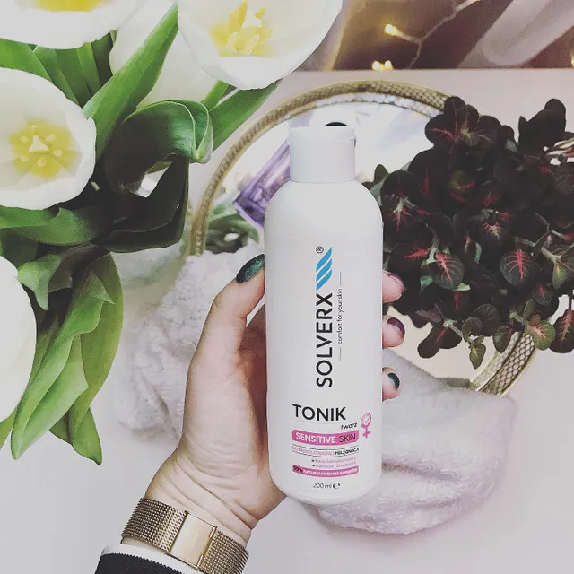 Tonik-do-Twarzy-Solverx-Sensitive-Skin-z-formułą-wyrównującą-pH-skóry
