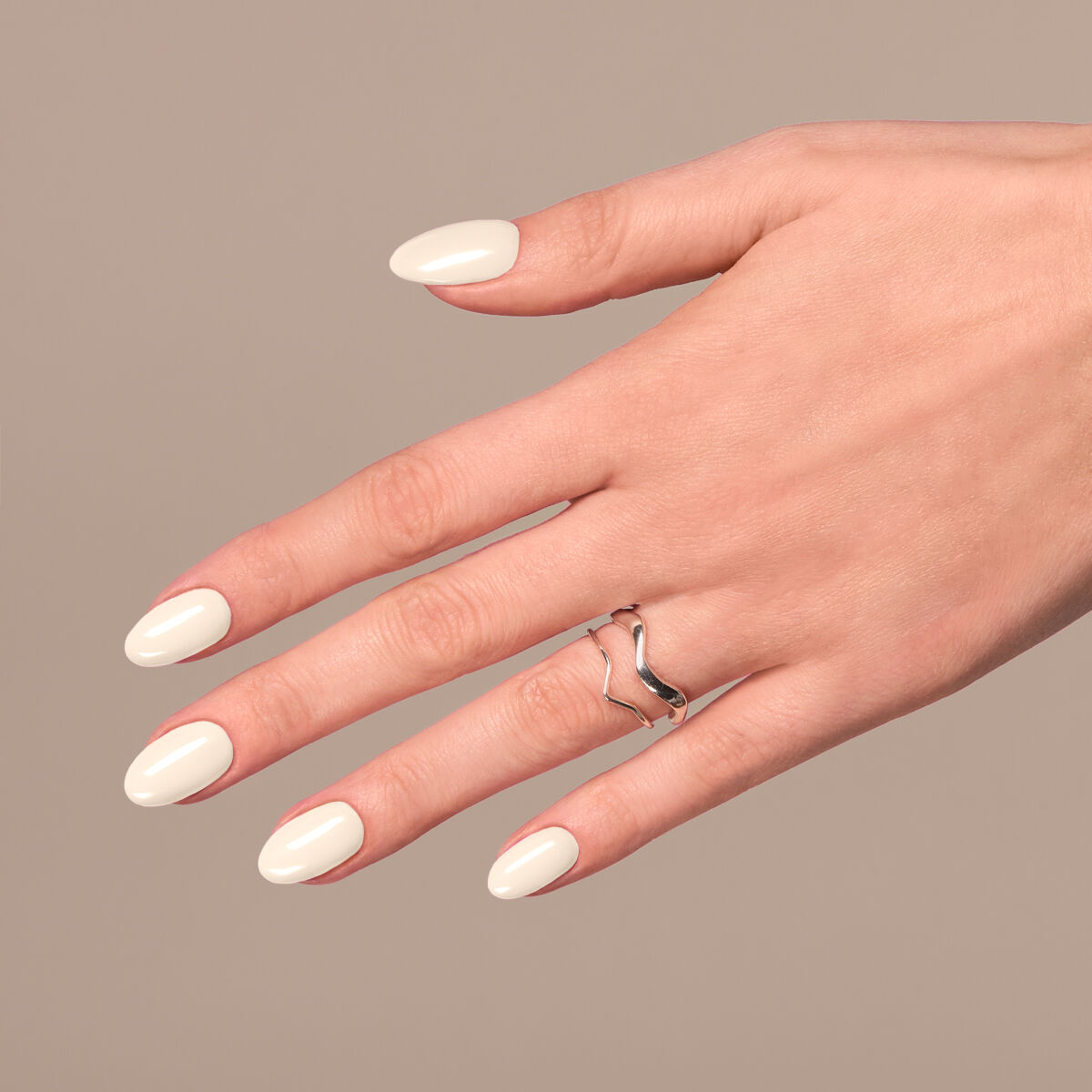 lakier hybrydowy do słonecznego manicure