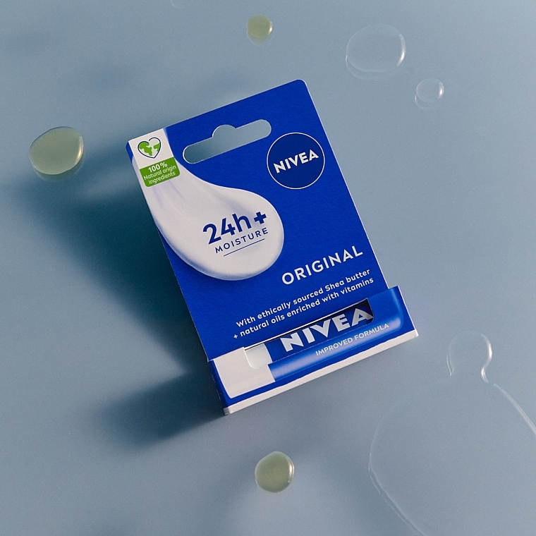 nivea-pomadka-ochronna-z-maslem-shea-i-naturalnymi-olejami-intensywna-pielegnacja-codzienna-ochrona
