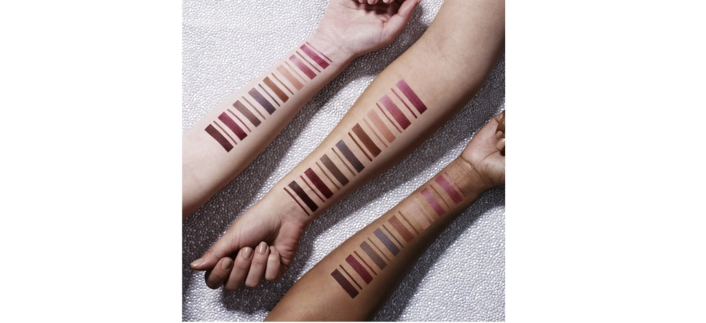 maybelline-konturówka-color-sensational-wydłuża-trwałość-pomadki