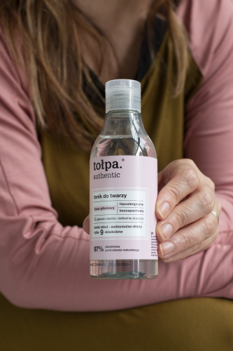 Tołpa-Authentic-Tonik-do-Twarzy-odżywiający-i-chroniący-bariery-hydrolipidowej