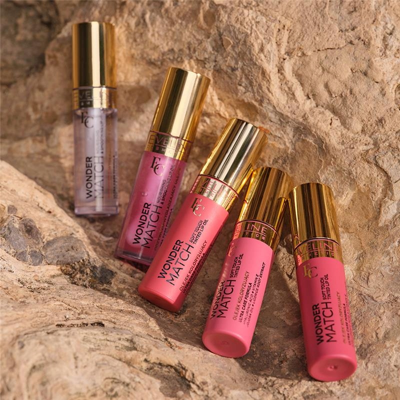 Eveline-Olejek-do-Ust-Wonder-Match-uniwersalny-transparentny-intensywnie-pielęgnujący-z-wegańskim-kolagenem-i-olejkiem-makadamia