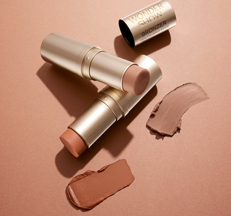 eveline-wonder-show-bronzer-w-sztyfcie-idealny-do-modnego-makijażu