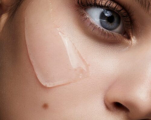 Najlepsza baza pod makijaż – ranking produktów, które warto poznać