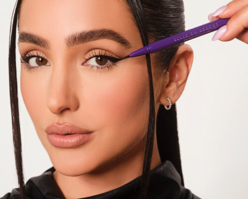 Eyeliner w akcji: jak namalować jaskółkę?