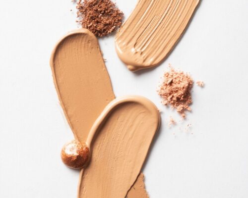 Jak dobrać bronzer? Wybór idealnej formuły dla każdej cery