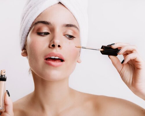 Jak dobrać kolor korektora pod oczy? 