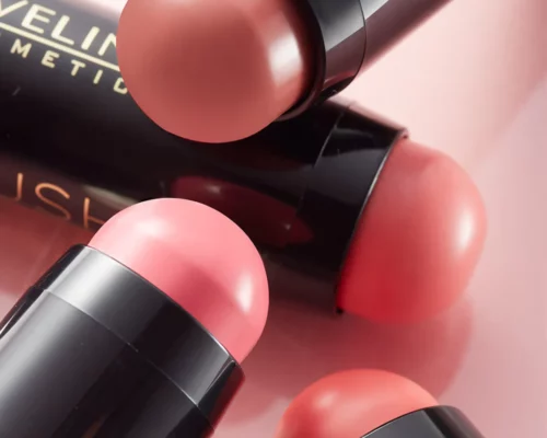 Jak nakładać róż w sztyfcie?