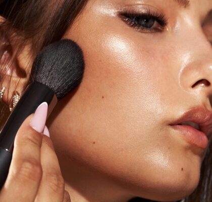 Jak wybrać idealny bronzer? Kluczowe cechy, na które warto zwrócić uwagę