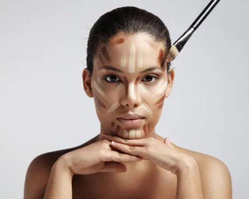 Konturowanie na mokro – czego potrzebujesz, by zacząć?