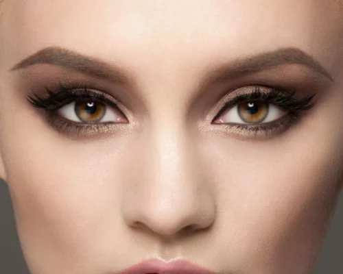 Kredki do oczu a makijaż dolnej powieki – jak uzyskać subtelny efekt?