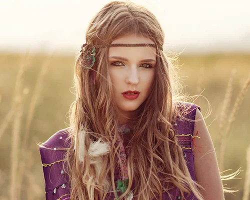Makijaż boho – naturalny look z artystyczną duszą