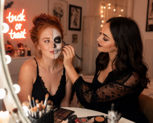 makijaż czaszki na Halloween prosty efekt dla początkujących