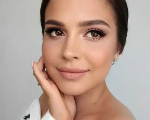 Na jakie okazje sprawdzi się delikatny makijaż?