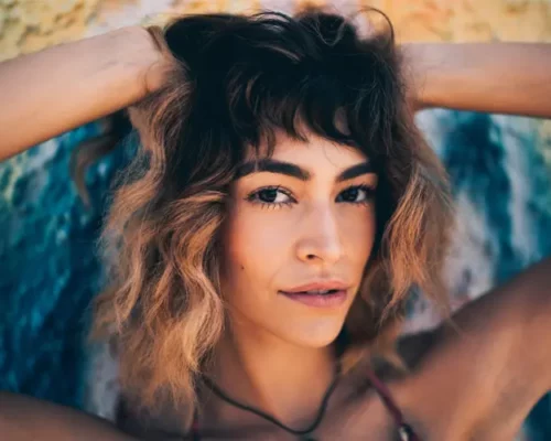 Najlepsze lekkie podkłady na wiosnę i lato – ranking