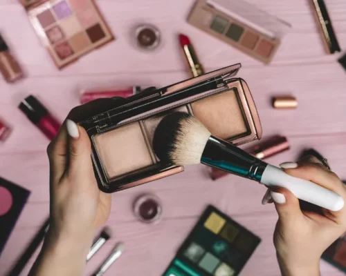 Rodzaje rozświetlaczy – jak wybrać najlepszy dla siebie?