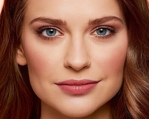 Wykończenie różu – jak dopasować do swojej cery i okazji?