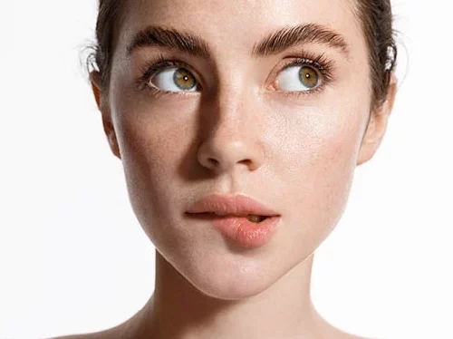 Cera naczynkowa: jak ją poskromić i czuć się dobrze w swojej skórze