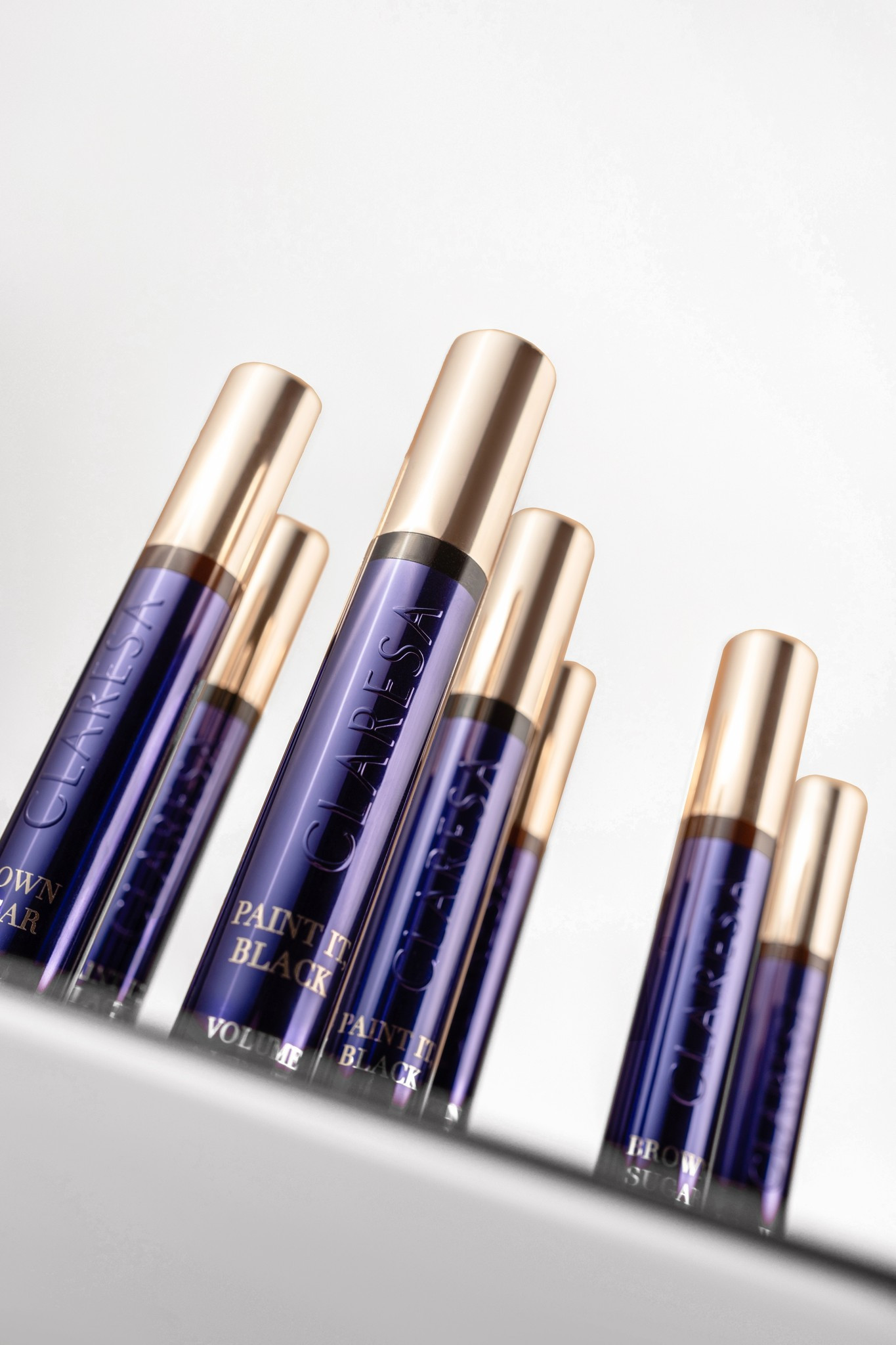 claresa-paint-it-black-pogrubiająco-wydłużający-tusz-do-rzęs-black-bez-grudek-i-sklejania