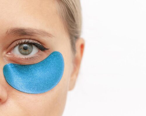 Delikatne oczyszczanie bez podrażnień – jak dbać o okolice oczu na co dzień