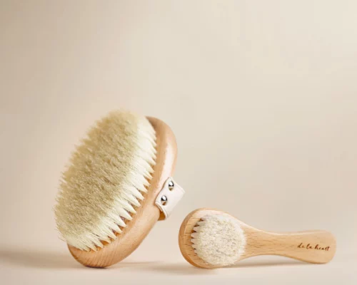 Jaką szczotkę wybrać do masażu na sucho?