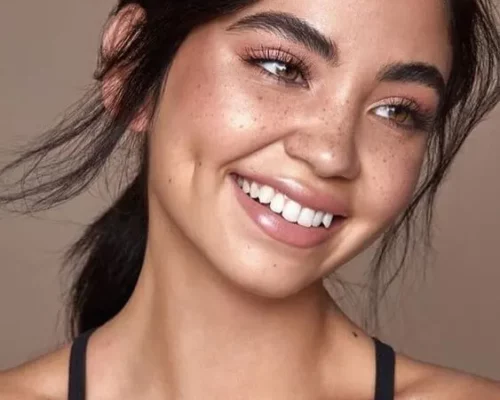 Makijaż na lato – jakie kosmetyki sprawdzą się w upałach?