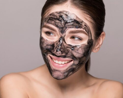 Moc oczyszczenia prosto z natury – węgiel i glinka w pielęgnacji skóry
