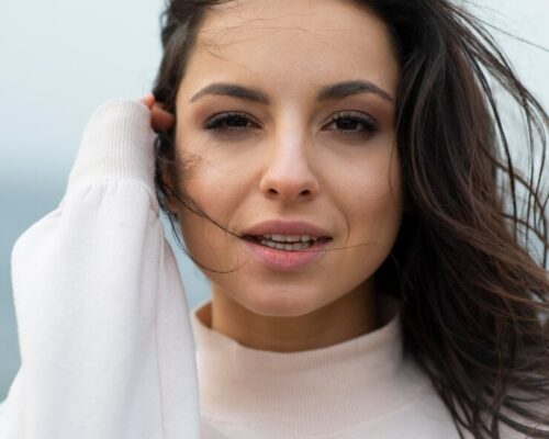 Przeciwzmarszczkowa pielęgnacja bez tajemnic – odkryj moc maseczek i serum!