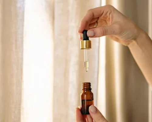 Retinol na opuchnięcia – skuteczne wsparcie w codziennej pielęgnacji