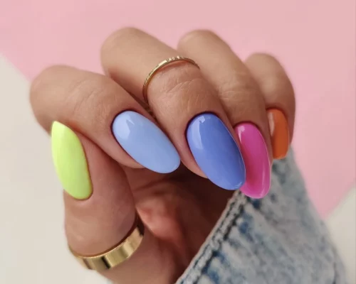 inspiracje na pastelowe paznokcie