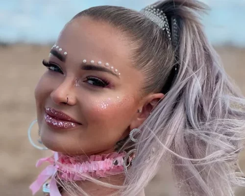 Makijaż na festiwal 2025 – inspiracje, które pokochasz tego lata!