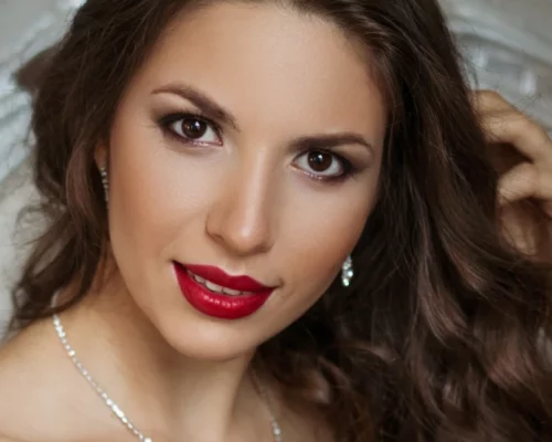 panna młoda z czerwonymi ustami