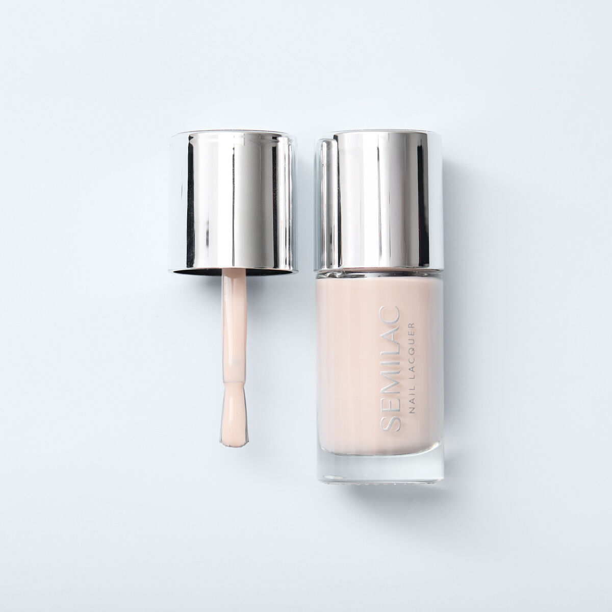 lakier-bezowy-na-co-dzien-i-do-biura