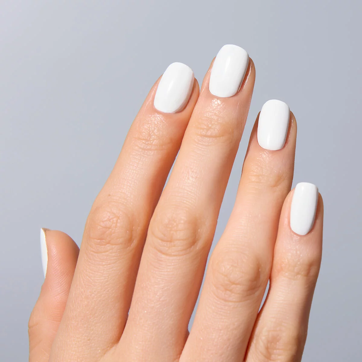 slubny-manicure-biala-kreska-french