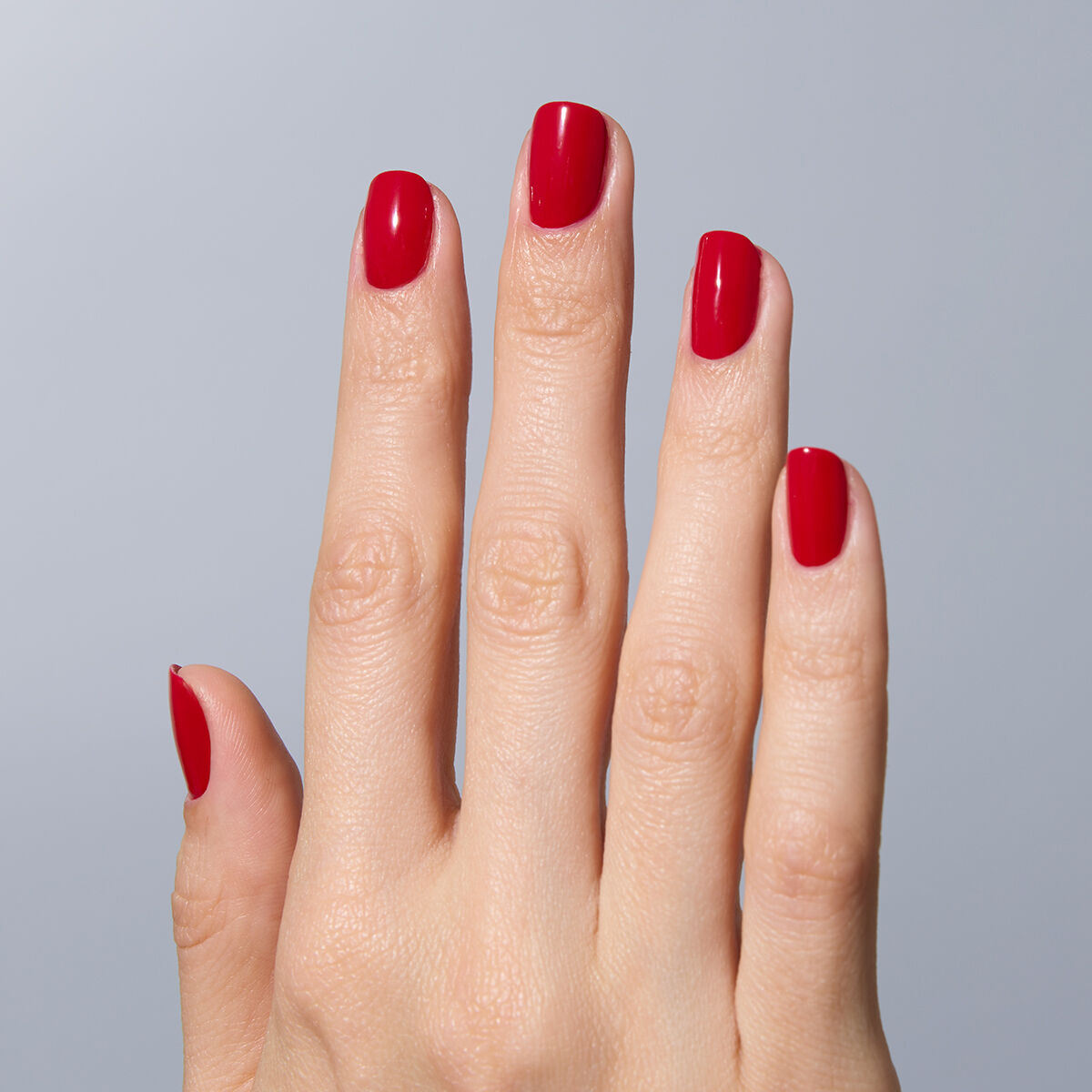 jaki-czerwony-lakier-do-paznokci-wybrać