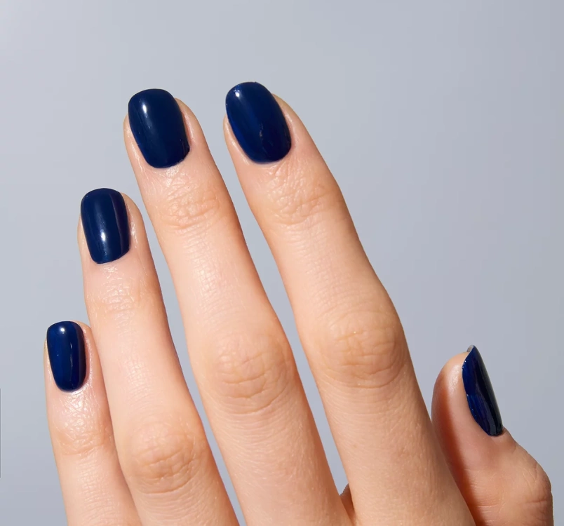 lakier-granatowy-do-manicure-bez-lampy