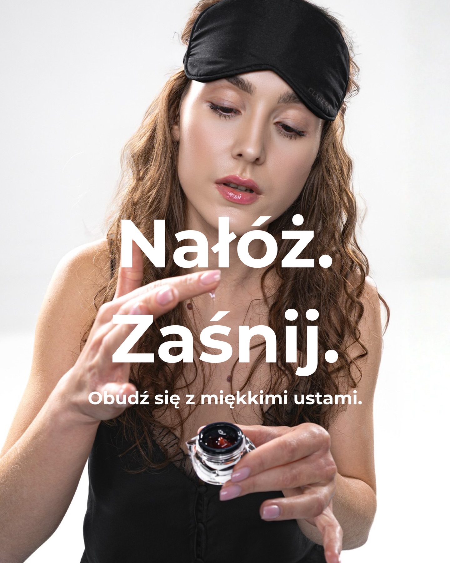 zelowa-maska-do-suchych-ust-z-ekstraktem-z-wisni