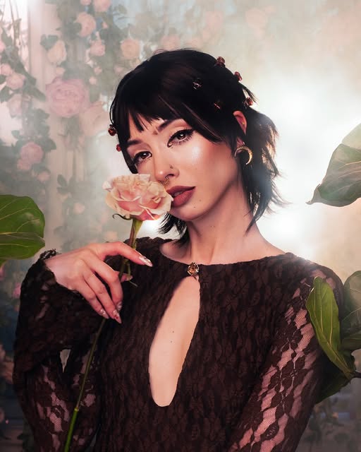 Bell x Fog in the Garden Shape Maker Bronzer Kremowy bronzer w sztyfcie 01 Tea Time - obrazek 4