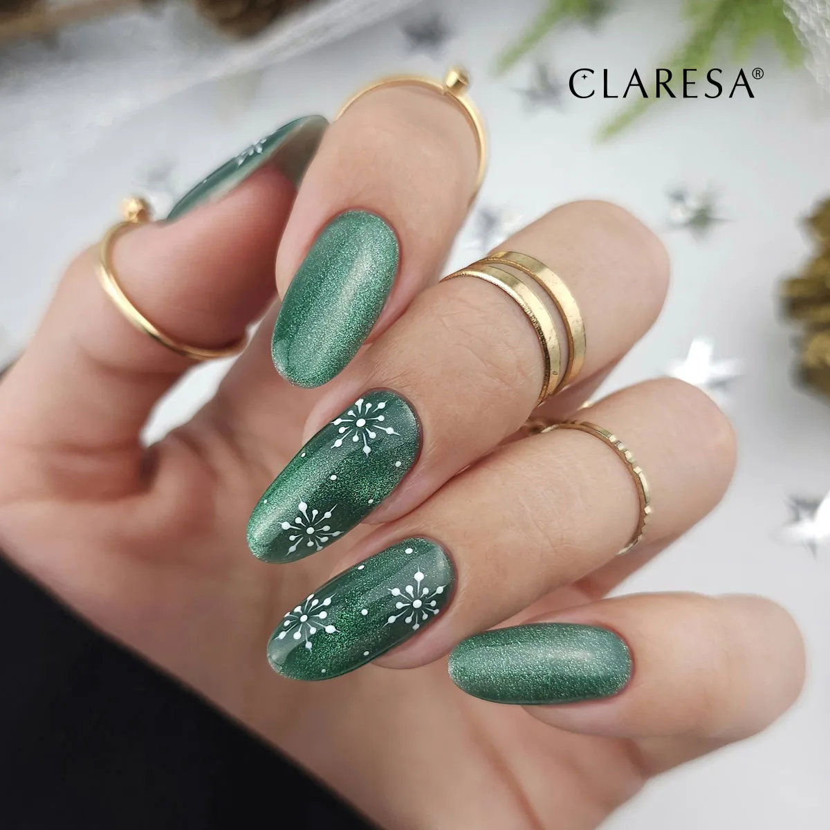 Claresa-hybrydowy-lakier-do-paznokci-Hydro-Green-półtransparentny-szklany-efekt