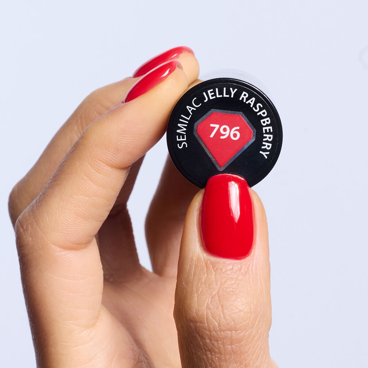 malinowy czerwony lakier hybrydowy walentynkowy manicure