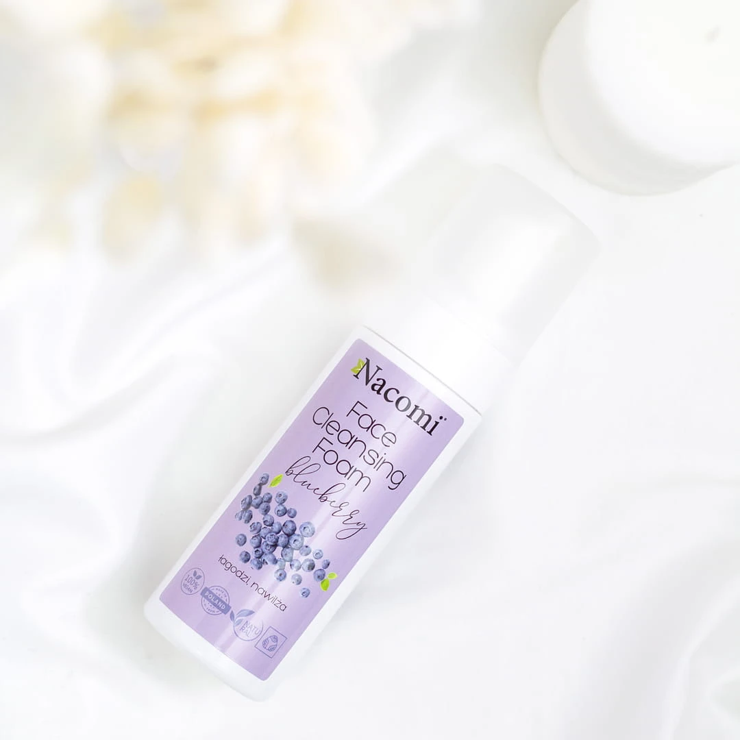 Nacomi Face Cleansing Foam pianka z borówką na niedoskonałości