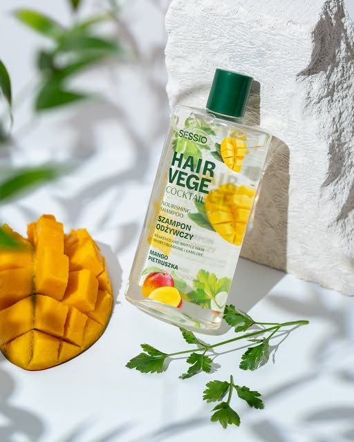 Odżywczy szampon z mango i pietruszką do włosów osłabionych i łamliwych Sessio Hair Vege Cocktail - obrazek 4