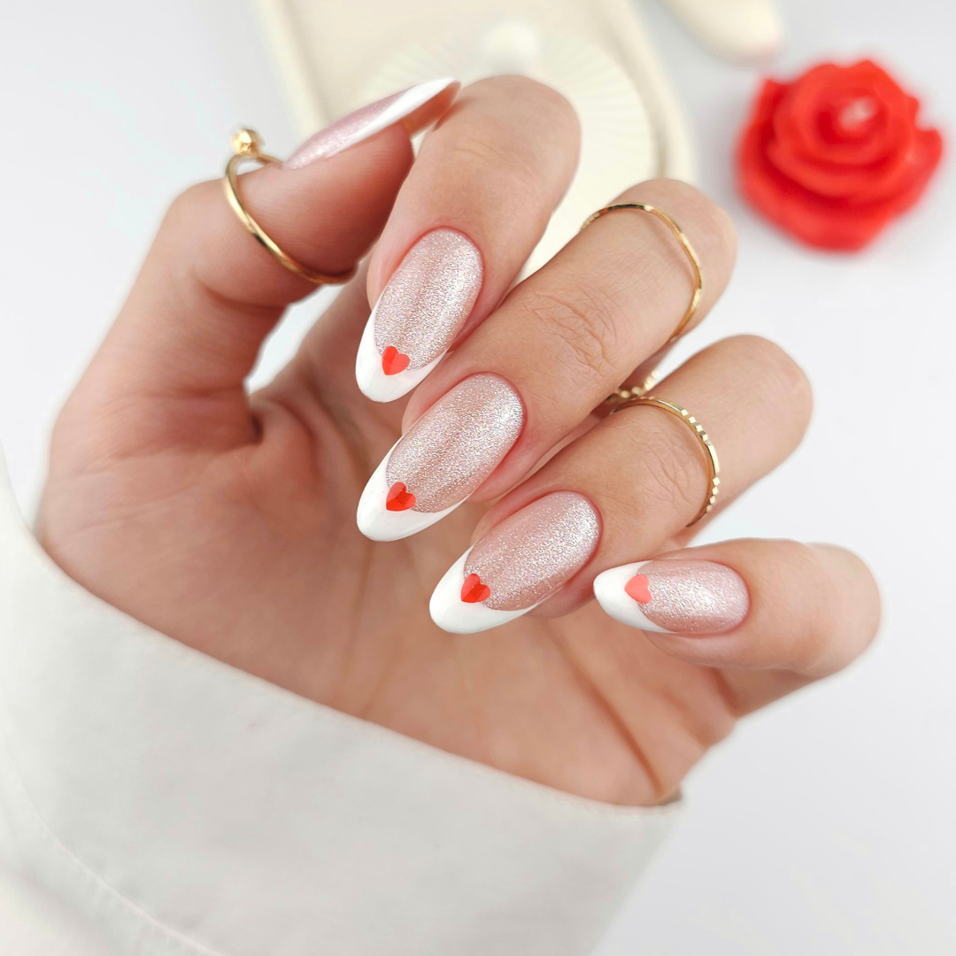 romantyczny top hybrydowy walentynkowy manicure