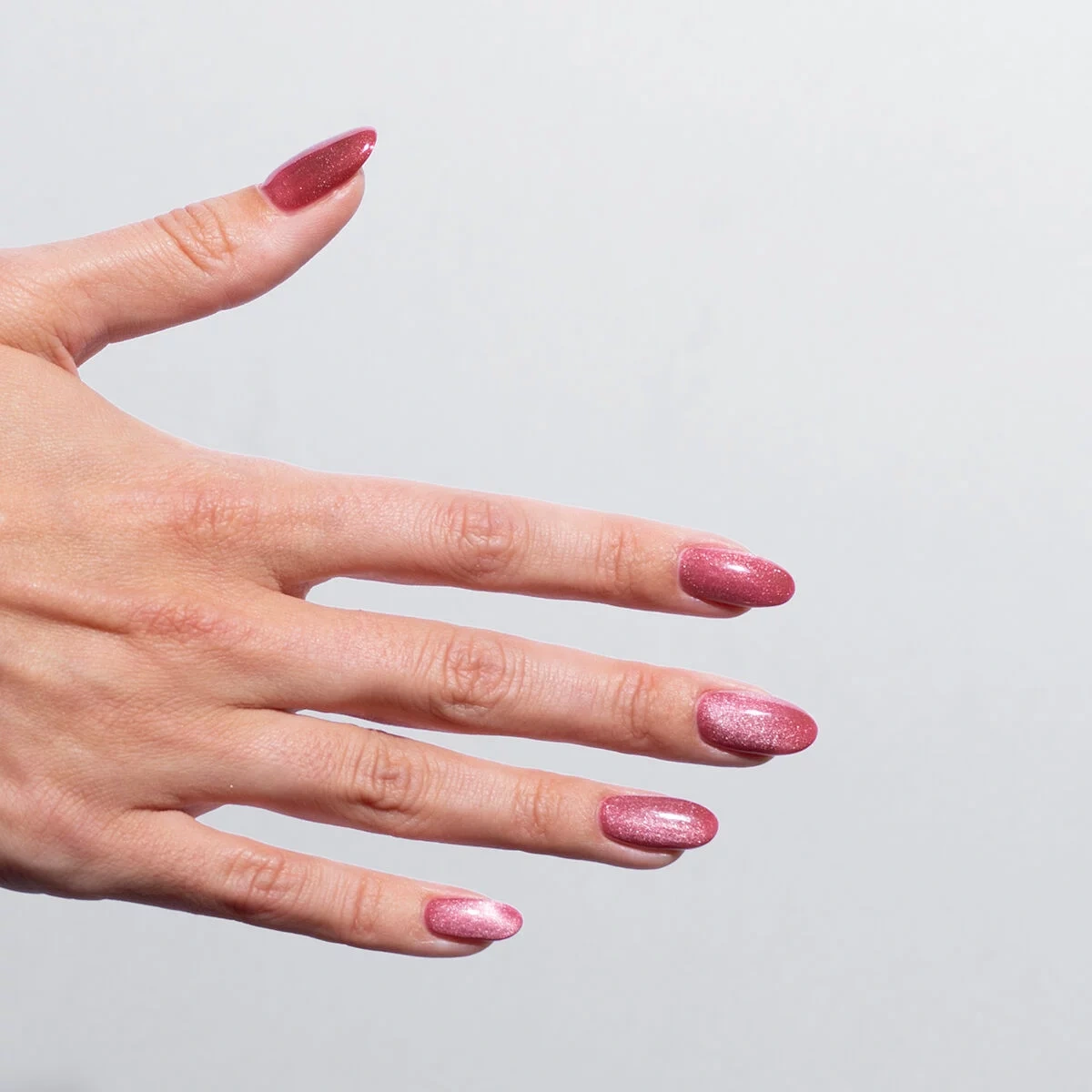 Różowo-bordowy magnetyczny lakier hybrydowy cat eye Semilac 662 Rose Gloss - obrazek 7